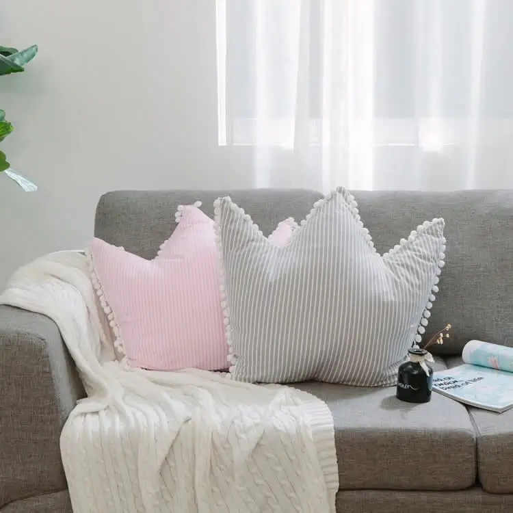 Crown Stuffed Pillow Cotton Soft Pillow Stripe Sofa Chair Decor Crown Shaped Pillow Throw Pillow Washable Home Decor 
Crown Stuffed Pillow Cotton Soft Pillow Stripe Sofa Chair Decor Crown Shaped Pillow Throw Pillow Washable Home Decor