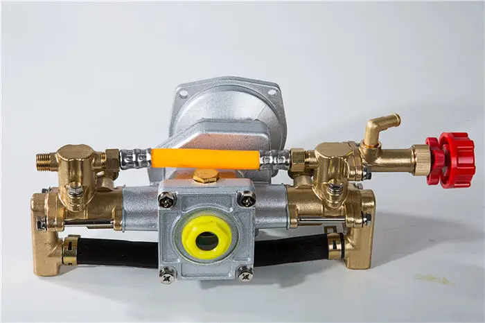 sprayer pump for Four Stroke engine,heavy brass pump with grease cup,knapsack power sprayer spare parts, made for139F engine
sprayer pump for Four Stroke engine,heavy brass pump with grease cup,knapsack power sprayer spare parts, made for139F engine