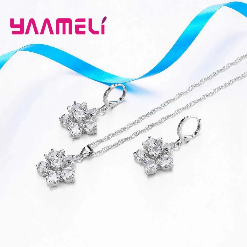 Women Sparkling Rhinestone Crystal Necklace Earrings Set Charm Wedding Bridal Jewelry Set New style charms
Women Sparkling Rhinestone Crystal Necklace Earrings Set Charm Wedding Bridal Jewelry Set New style charms