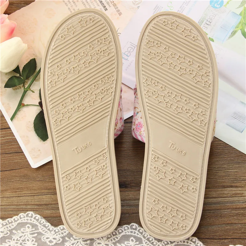 Millffy Women's Slippers Japanese Style Pastoral Style Floral Home Slippers Indoor Summer Comfort Slippers Floor Slippers
Millffy Women's Slippers Japanese Style Pastoral Style Floral Home Slippers Indoor Summer Comfort Slippers Floor Slippers