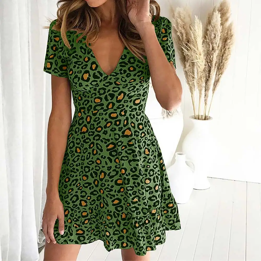 WildPinky Leopard Print Floral Beach Dress Women Ruffles Short Sleeve Sexy Summer Dress Casual Boho V-neck Mini Dress Vestidos
WildPinky Leopard Print Floral Beach Dress Women Ruffles Short Sleeve Sexy Summer Dress Casual Boho V-neck Mini Dress Vestidos