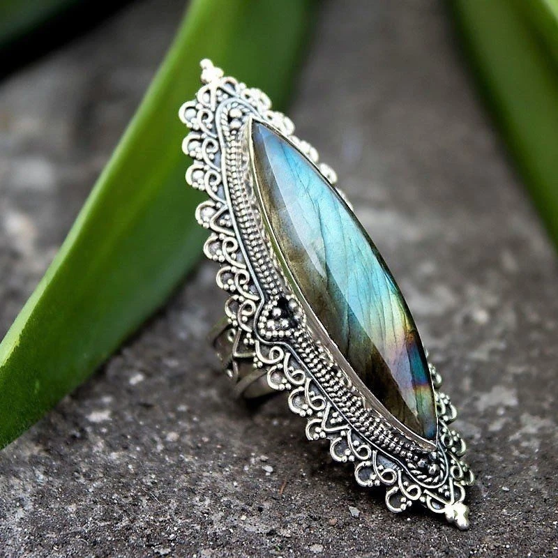 Hot Sale Bohemia Vintage Rings for Women Luxury Inlaid Big Rainbow Stone Carved Knuckle Finger Jewelry C221
Hot Sale Bohemia Vintage Rings for Women Luxury Inlaid Big Rainbow Stone Carved Knuckle Finger Jewelry C221