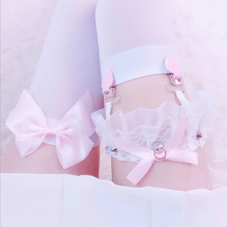 Thigh ring socks Japanese girl heart soft legs circles of sexy lace bowknot suspenders
Thigh ring socks Japanese girl heart soft legs circles of sexy lace bowknot suspenders
