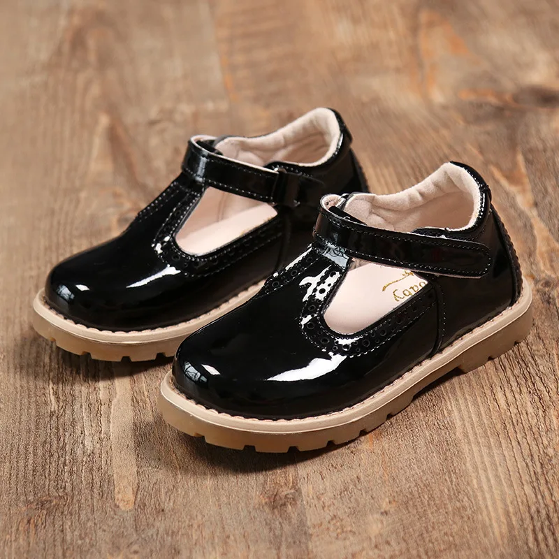 Autumn Children Girls Glowing Sneakers Shoes Kids Baby Patent Leather Princess Shoes Fashion Retro Shoes T-Shaped Child Shoes
Autumn Children Girls Glowing Sneakers Shoes Kids Baby Patent Leather Princess Shoes Fashion Retro Shoes T-Shaped Child Shoes
