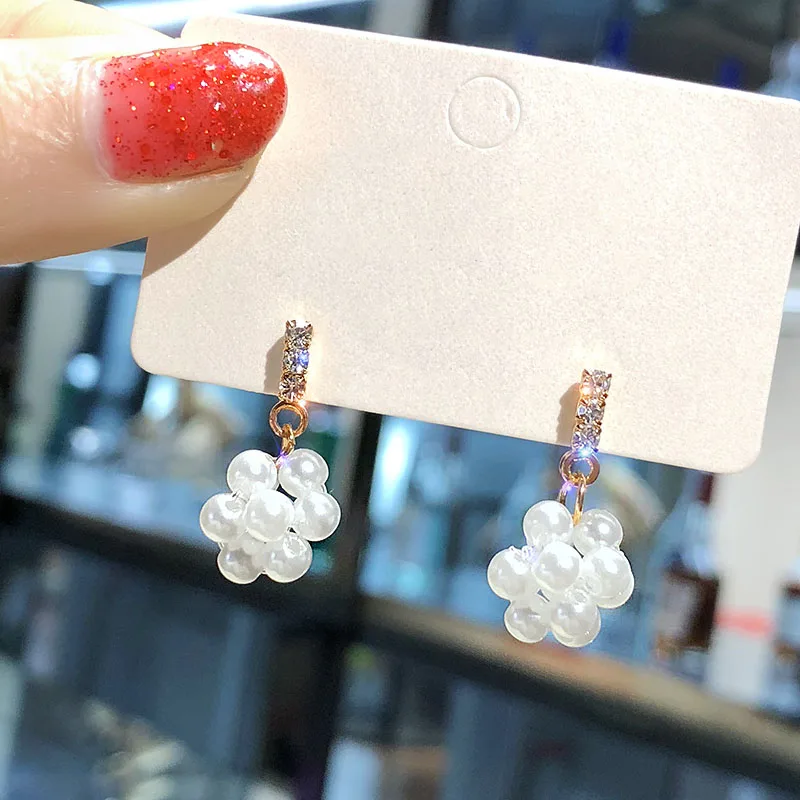 2019 New Japanese and Korean Edition Fashion Personality Pearl Short Ear Nails Temperament Women's Earrings Earrings Jewelry
2019 New Japanese and Korean Edition Fashion Personality Pearl Short Ear Nails Temperament Women's Earrings Earrings Jewelry
