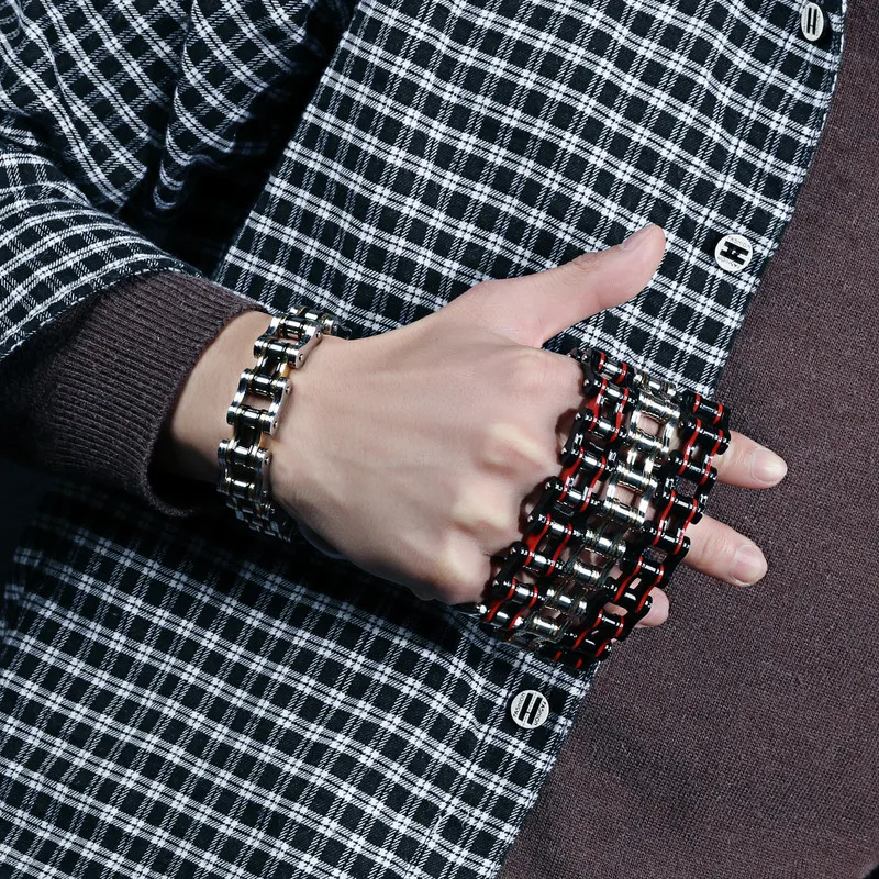Fashion accessories, titanium steel motorcycle bracelet, punk fashion personality man bracelet, bicycle bracelet