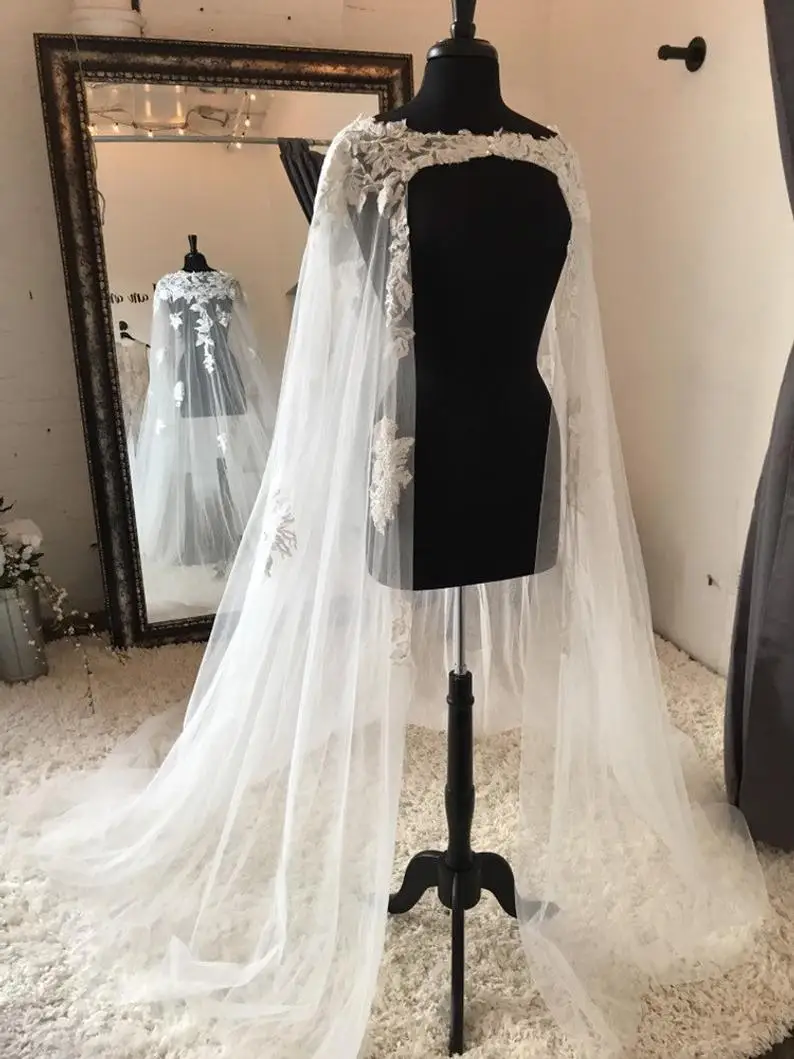 Long Bridal Wedding Cape Veil With Lace multiple White/ivory Wraps Appliques Lace Wedding Jacket Bridal Cloak
Long Bridal Wedding Cape Veil With Lace multiple White/ivory Wraps Appliques Lace Wedding Jacket Bridal Cloak