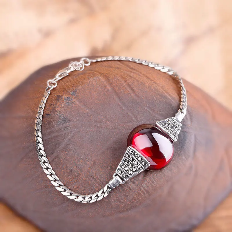 Hot Sale Women Brand Real Red Garnet Silver Bracelet Lady's S925 Pure Silver Bracelet Classic Thai Silver Beautiful Bracelets
Hot Sale Women Brand Real Red Garnet Silver Bracelet Lady's S925 Pure Silver Bracelet Classic Thai Silver Beautiful Bracelets