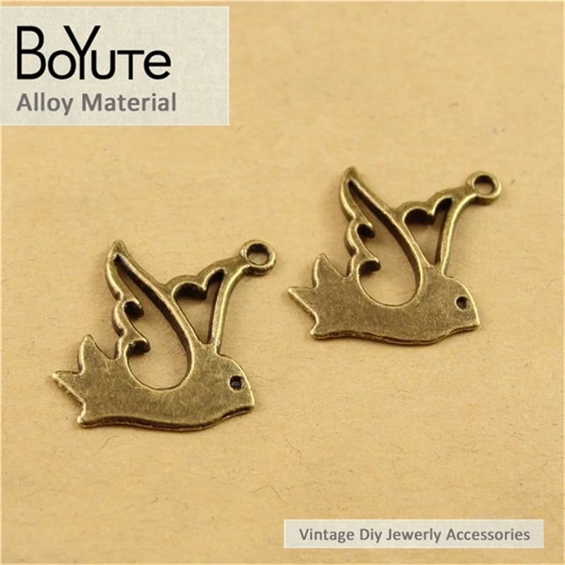 BoYuTe (100 Pieces/Lot) 16*15MM Antique Bronze Plated Hollow Birds Charms Pendants for Jewelry Making Diy Handmade Accessories
BoYuTe (100 Pieces/Lot) 16*15MM Antique Bronze Plated Hollow Birds Charms Pendants for Jewelry Making Diy Handmade Accessories