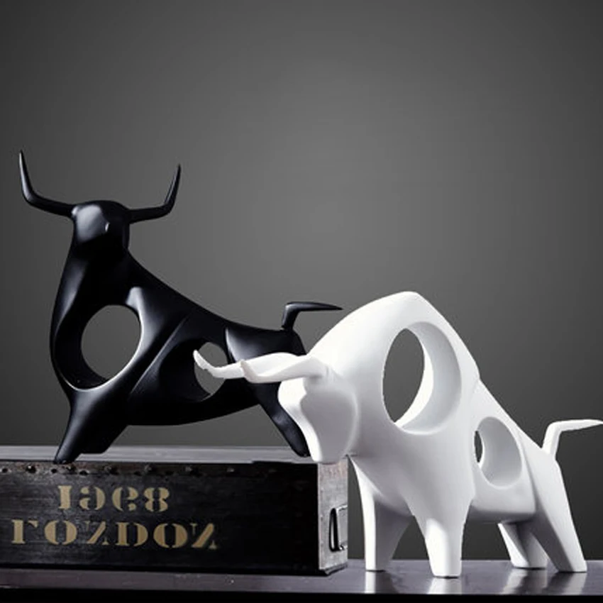 Black / white Ceramic creative cow Bull figurines home decoration Crafts Porcelain Abstract concept cow Decorative gift
Black / white Ceramic creative cow Bull figurines home decoration Crafts Porcelain Abstract concept cow Decorative gift