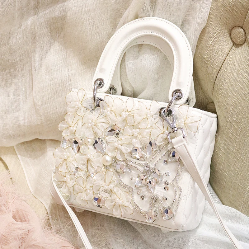 Spring New Chao Nu ins Super-hot Lace-inlaid Diamond Bow Knot Single Shoulder Hand-held Inclined Bag
Spring New Chao Nu ins Super-hot Lace-inlaid Diamond Bow Knot Single Shoulder Hand-held Inclined Bag