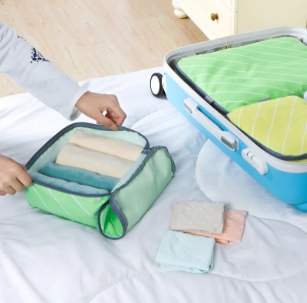 4pcs/Set Travel Organizer Set Underwear Clothes Folding Travelling Bag Nylon Women Luggage Travel Bags
4pcs/Set Travel Organizer Set Underwear Clothes Folding Travelling Bag Nylon Women Luggage Travel Bags