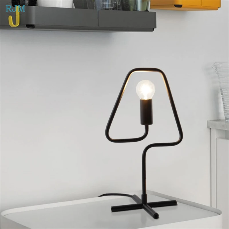 Nordic Modern Macarons Color LED Table Lamps Simple Personality Creative Desk Lamp for Living Room Study Table Bedroom Bedside
Nordic Modern Macarons Color LED Table Lamps Simple Personality Creative Desk Lamp for Living Room Study Table Bedroom Bedside
