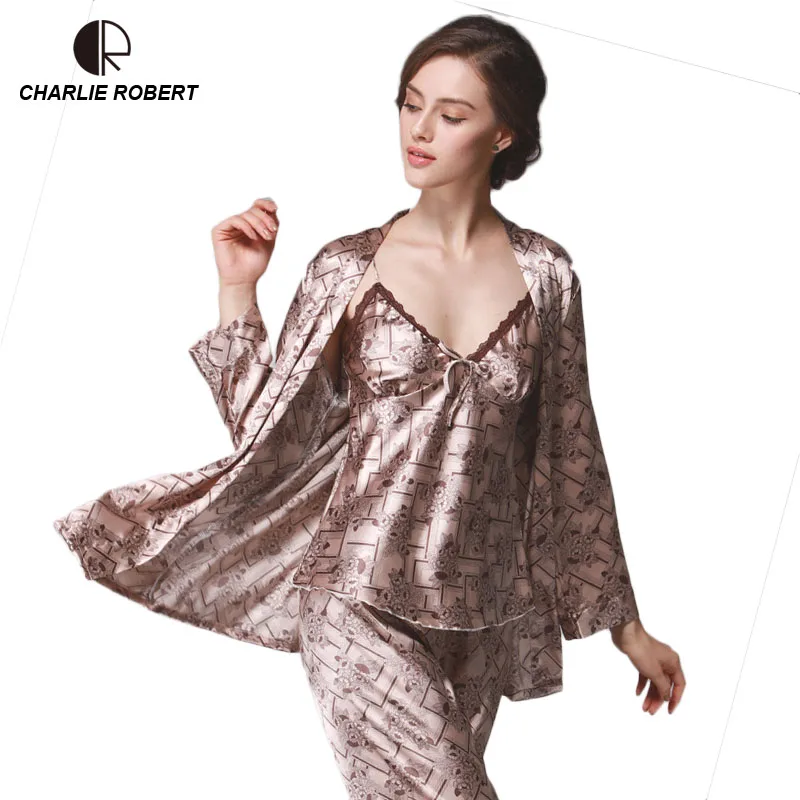 CR 2019 New Brand Women's Spring & Autumn Silk Satin 3 piece Pajamas Suits Plus Size Sleepwear Sexy Lace Lady Sleep Clothing
CR 2019 New Brand Women's Spring & Autumn Silk Satin 3 piece Pajamas Suits Plus Size Sleepwear Sexy Lace Lady Sleep Clothing