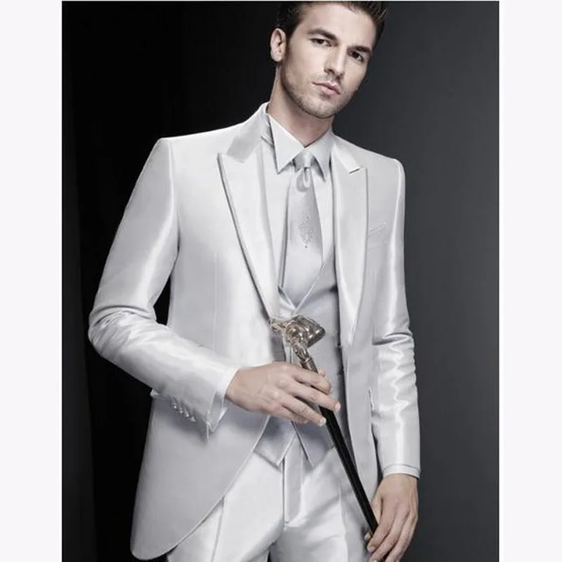 Silver Grooms Tuxedos Peaked Lapel Wedding Suits Three Piece For Prom Two Button Groomsmen Suit 2017 ( jacket+Pants+vest+tie)
Silver Grooms Tuxedos Peaked Lapel Wedding Suits Three Piece For Prom Two Button Groomsmen Suit 2017 ( jacket+Pants+vest+tie)