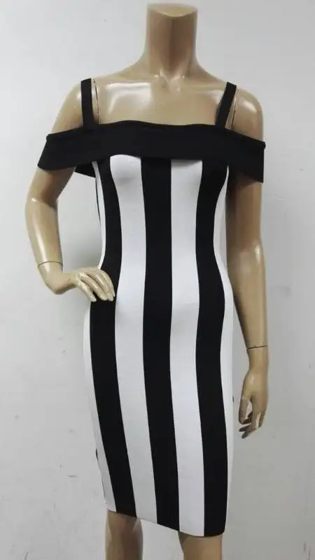 Женское Бандажное платье без рукавов черно-белое в полоску с открытыми плечами