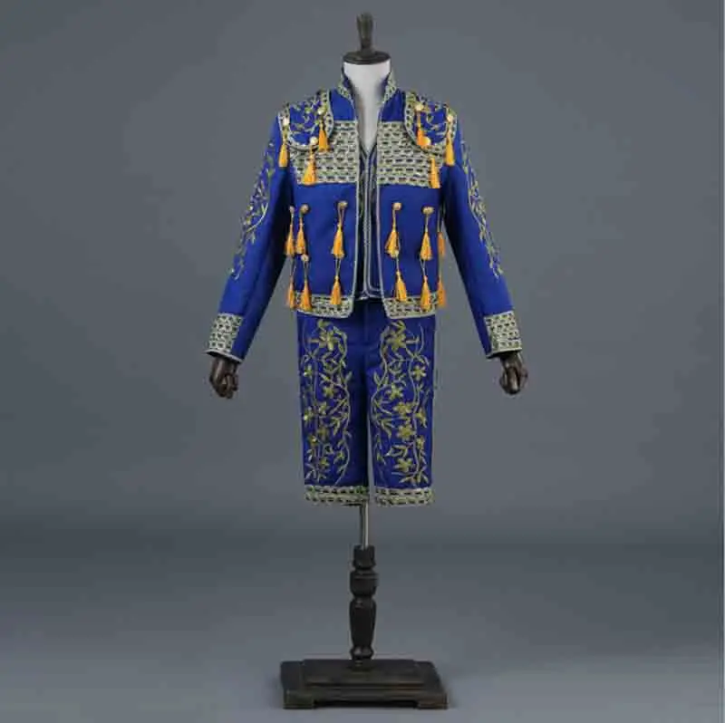 3 Pcs Set For Men Victorian Blue Deluxe Adult Male Halloween Spanish Bullfighter Cosplay Costume Fancy Dress For Men Plus Size
3 Pcs Set For Men Victorian Blue Deluxe Adult Male Halloween Spanish Bullfighter Cosplay Costume Fancy Dress For Men Plus Size