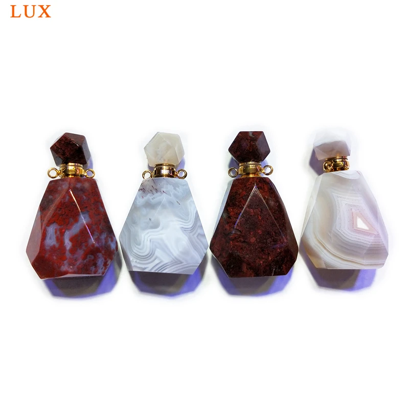 Hand carved Potion Perfume bottle Antique Gems stone gold color plated red Moss agates lace agates Eastern Chinese design
Hand carved Potion Perfume bottle Antique Gems stone gold color plated red Moss agates lace agates Eastern Chinese design