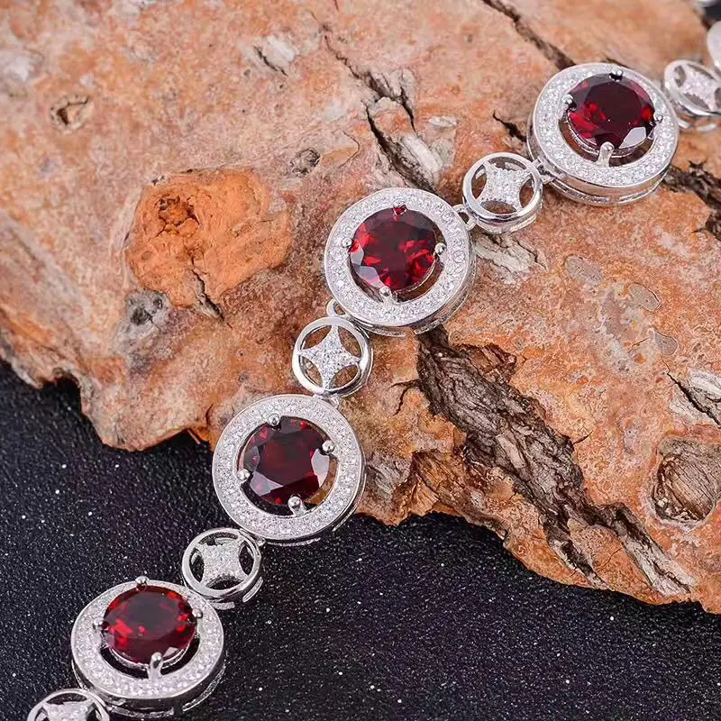 KJJEAXCMY fine jewelry 925 pure silver inlaid natural gem pomegranate stone women's bracelet jewelry fashion.
KJJEAXCMY fine jewelry 925 pure silver inlaid natural gem pomegranate stone women's bracelet jewelry fashion.