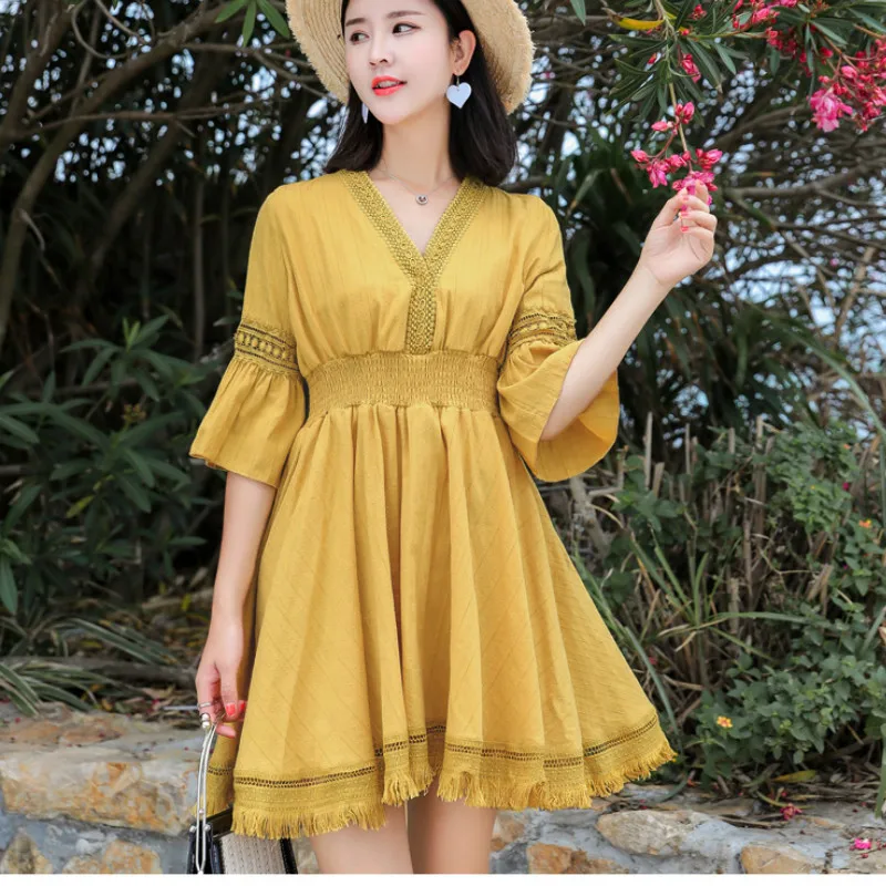 2019 Summer V Neck Short Sleeve Mini Dresses Woman Short Sleeve Tassel Dress Lady Hollow Out Lace Deco Dresses
2019 Summer V Neck Short Sleeve Mini Dresses Woman Short Sleeve Tassel Dress Lady Hollow Out Lace Deco Dresses