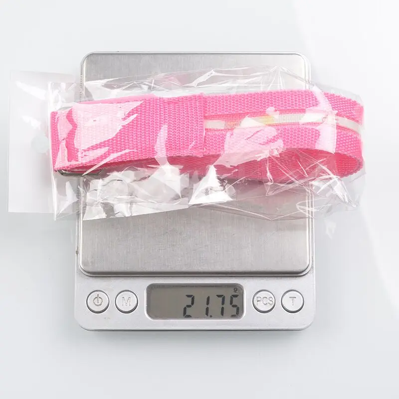 D32 pet dog cat collar nylon lights collar light-emitting LED pet collar dog collar USB Rechargeable
D32 pet dog cat collar nylon lights collar light-emitting LED pet collar dog collar USB Rechargeable