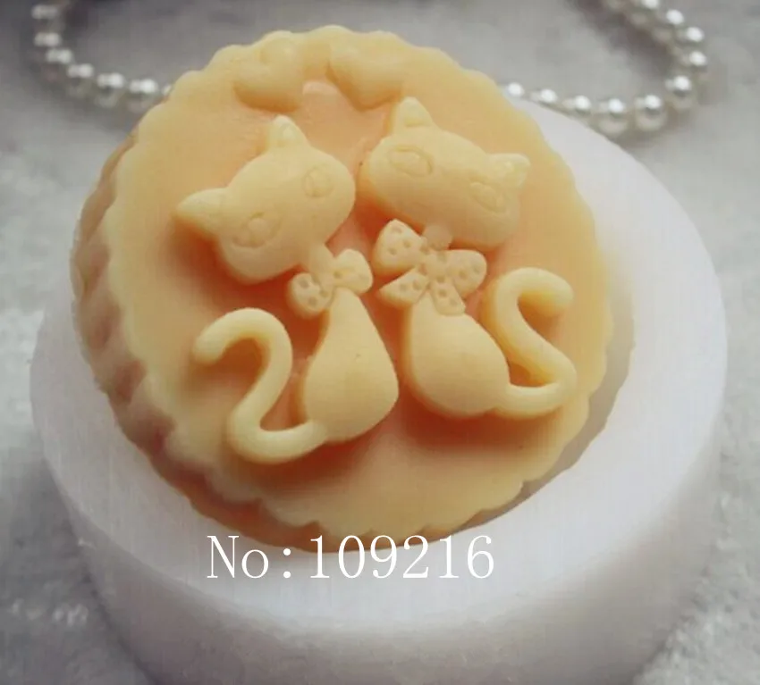 wholesale!!!1pcs Couple Cat (ZX361) Silicone Handmade Soap Mold Crafts DIY Silicone Mould
wholesale!!!1pcs Couple Cat (ZX361) Silicone Handmade Soap Mold Crafts DIY Silicone Mould