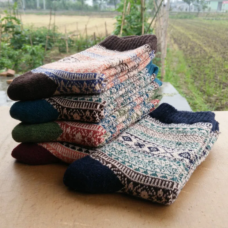 5 Pairs New Men's Winter Thick Wool Socks Retro Style Warm Wool socks Plaid Nation Style Practical Casual Men Short Sock Crew
5 Pairs New Men's Winter Thick Wool Socks Retro Style Warm Wool socks Plaid Nation Style Practical Casual Men Short Sock Crew