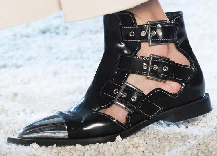 Hot 2019 Spring Girls Black Casual Punk Style Cuts Out Pointed Toe Metal Rivets Buckle Straps Flat Short Ankle Sandals Boots
Hot 2019 Spring Girls Black Casual Punk Style Cuts Out Pointed Toe Metal Rivets Buckle Straps Flat Short Ankle Sandals Boots
