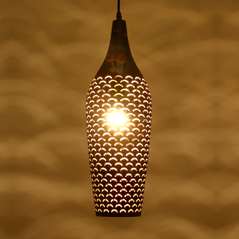 Arabia style popular vintage pendant lights iron single head black hanging lamp for cafe hotel aisle kitchen dining room 
Arabia style popular vintage pendant lights iron single head black hanging lamp for cafe hotel aisle kitchen dining room