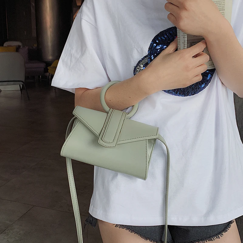 Tote bag 2019 new Korean version of the portable texture wild small square bag fashion simple shoulder Messenger bag
Tote bag 2019 new Korean version of the portable texture wild small square bag fashion simple shoulder Messenger bag