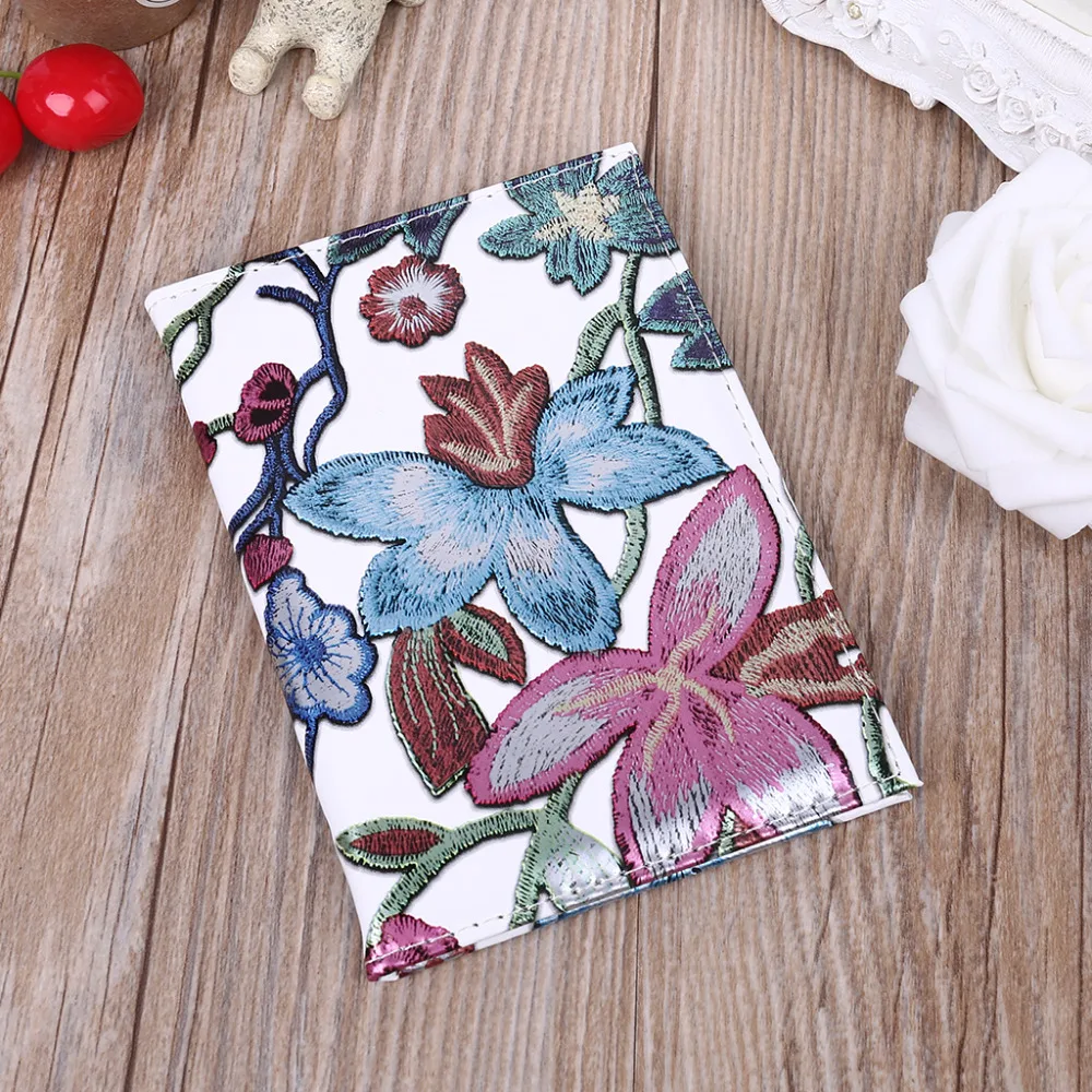 Sell at a loss! Vintage Embroidery Flower Travel Passport ID Card Cover Holder Case Protector Organizer Luxury Designer 2020
Sell at a loss! Vintage Embroidery Flower Travel Passport ID Card Cover Holder Case Protector Organizer Luxury Designer 2020