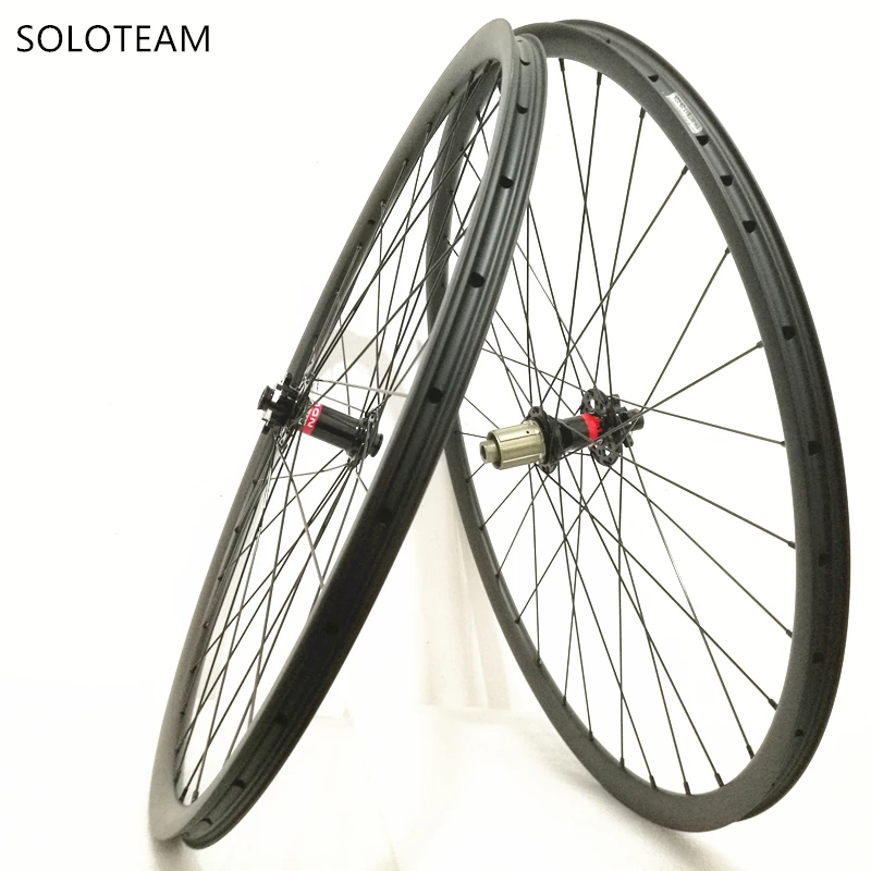 27MM*23MM XC/AM 29er 650B 26er carbon wheelset clincher tubeless Compatible mountain carbon mtb wheels soloteam carbon wheel
27MM*23MM XC/AM 29er 650B 26er carbon wheelset clincher tubeless Compatible mountain carbon mtb wheels soloteam carbon wheel
