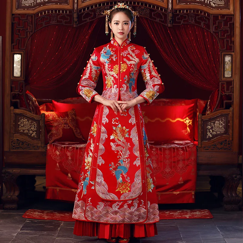Bride Cheongsam Vintage Chinese Style Wedding Dress Retro Toast Clothing Lady Embroidery Phoenix Gown Marriage Qipao red Clothes
Bride Cheongsam Vintage Chinese Style Wedding Dress Retro Toast Clothing Lady Embroidery Phoenix Gown Marriage Qipao red Clothes