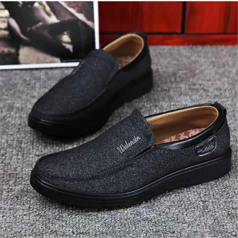 LAISUMK New Brand Men Casual Shoes 2020 Spring Breathable Soft Bottom Super Light Casual Men Shoes Fashion Designed Mens Shoes
LAISUMK New Brand Men Casual Shoes 2020 Spring Breathable Soft Bottom Super Light Casual Men Shoes Fashion Designed Mens Shoes