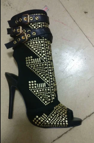 madam Golden Rivets Ankle Boots Embellished Sexy Open Toe Gladiator Sandals Boots Black High Heels Botas
madam Golden Rivets Ankle Boots Embellished Sexy Open Toe Gladiator Sandals Boots Black High Heels Botas