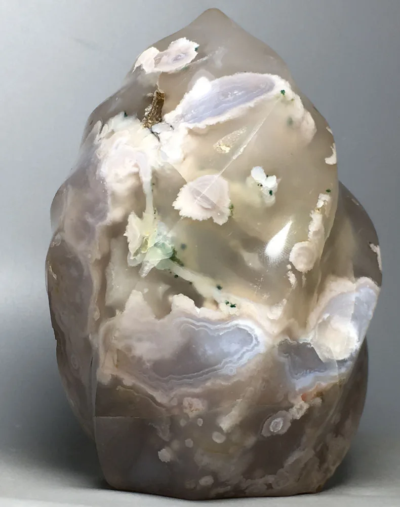 570g Natural quartz crystal healing home decoration flame type Sakura agate flames
570g Natural quartz crystal healing home decoration flame type Sakura agate flames