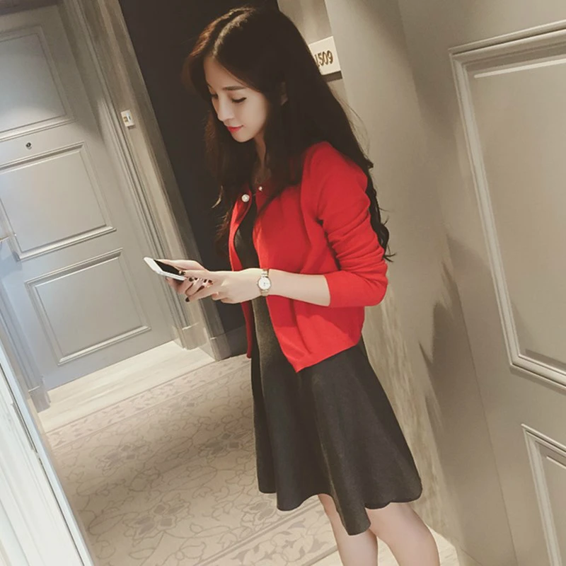 2019 new Cardigan short section outside summer air conditioning shirt loose sunscreen small shawl long-sleeved sweater women
2019 new Cardigan short section outside summer air conditioning shirt loose sunscreen small shawl long-sleeved sweater women