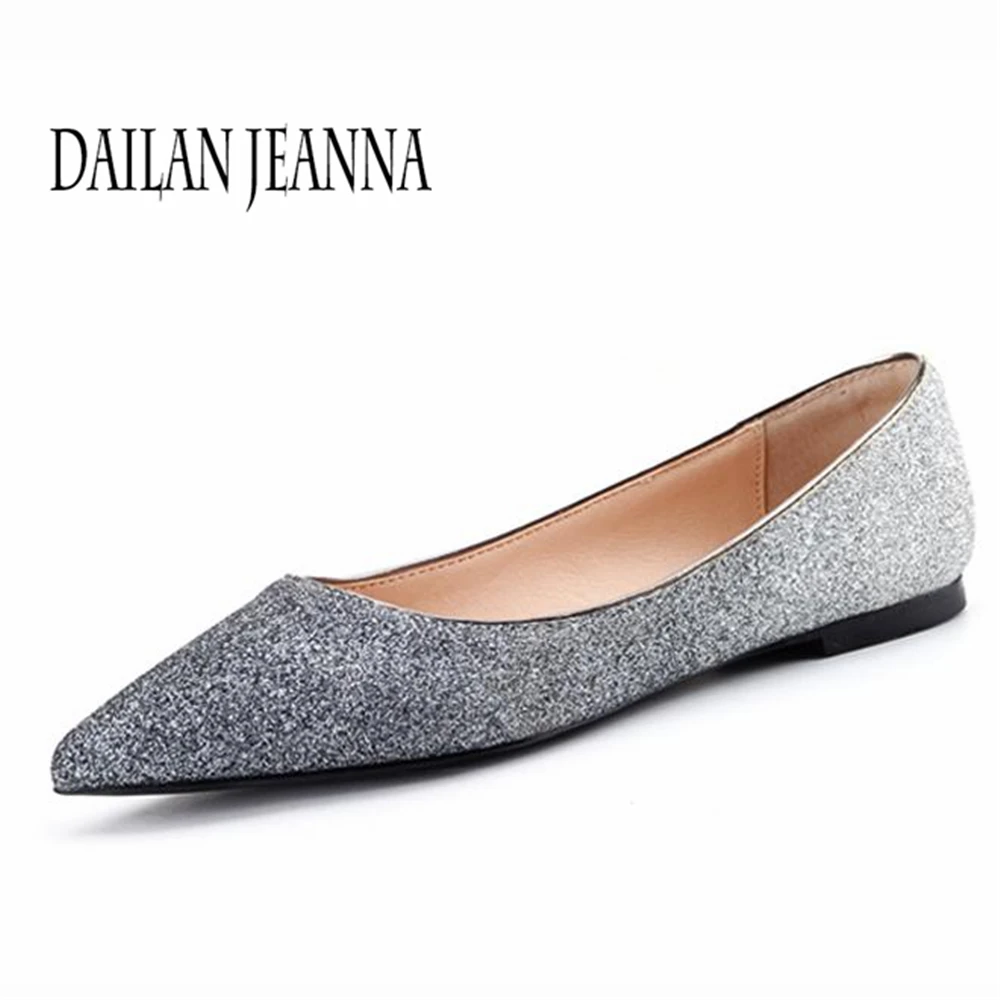 2018 autumn pointed flat shoes women shallow gradient sequin cloth comfortable joker casual shoes work shoes shoes
2018 autumn pointed flat shoes women shallow gradient sequin cloth comfortable joker casual shoes work shoes shoes