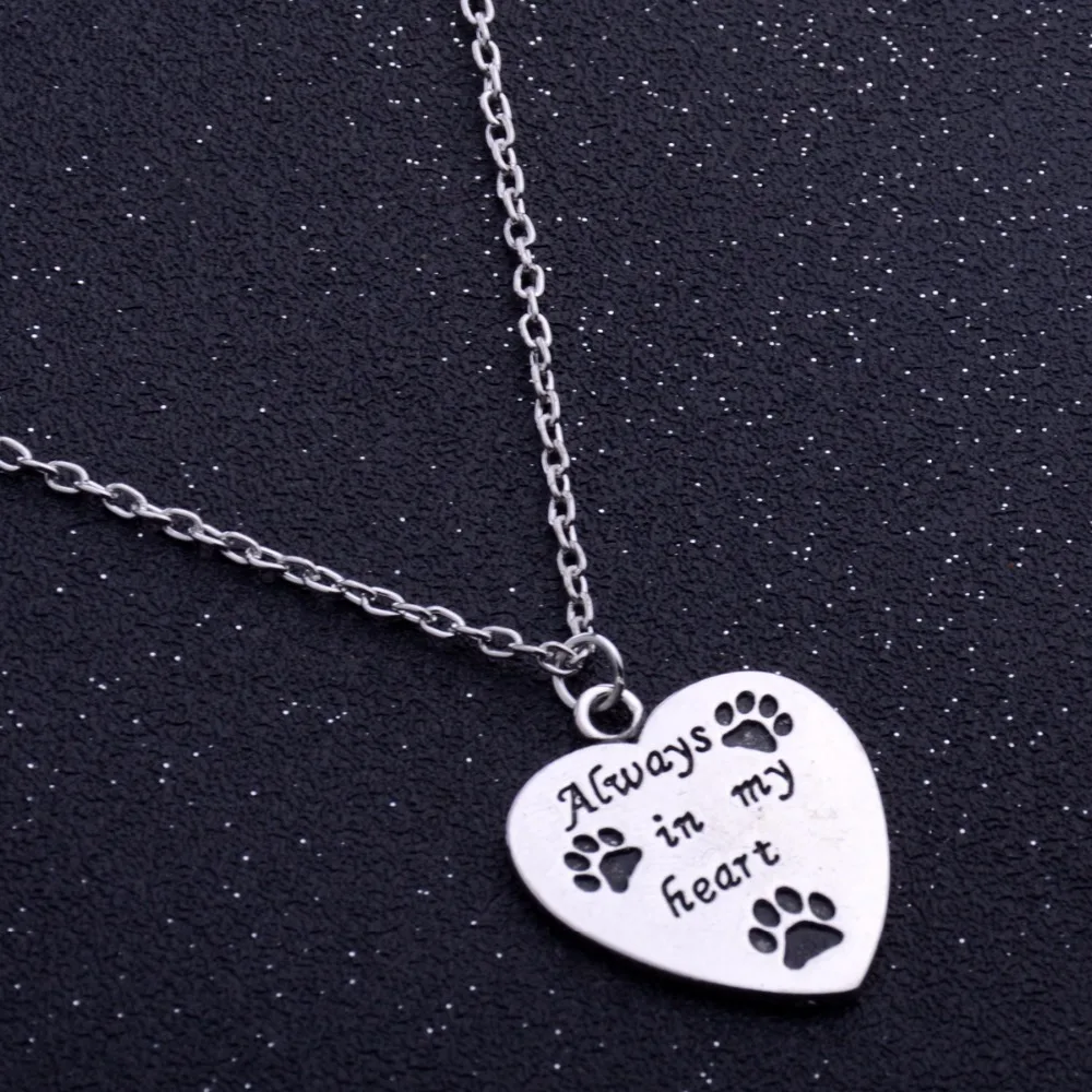 Bespmosp 24PC/Lot Wholesale Always In My Heart Love Dog Cat Paws Print Charm Pendant Necklace Family Best Friends Gift Women Men
Bespmosp 24PC/Lot Wholesale Always In My Heart Love Dog Cat Paws Print Charm Pendant Necklace Family Best Friends Gift Women Men