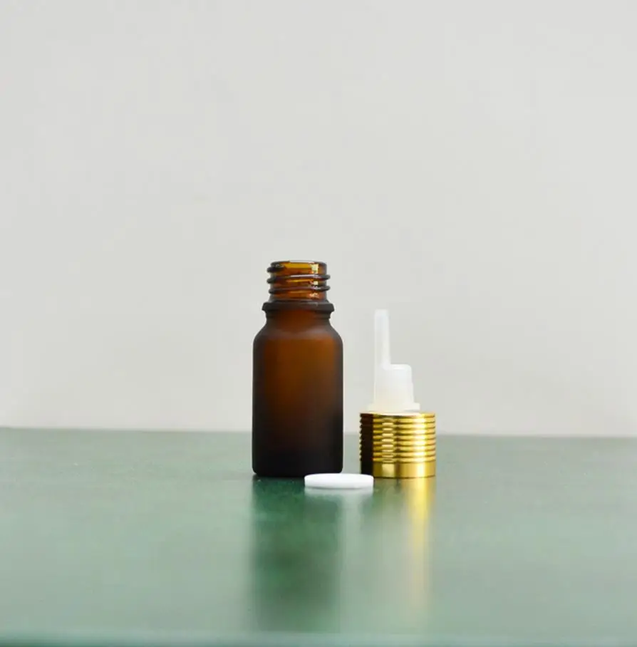 Hot sale high-quality 20ml glass bottle thread Brown frosted bottle wholesale 3 color optional glass jar
Hot sale high-quality 20ml glass bottle thread Brown frosted bottle wholesale 3 color optional glass jar