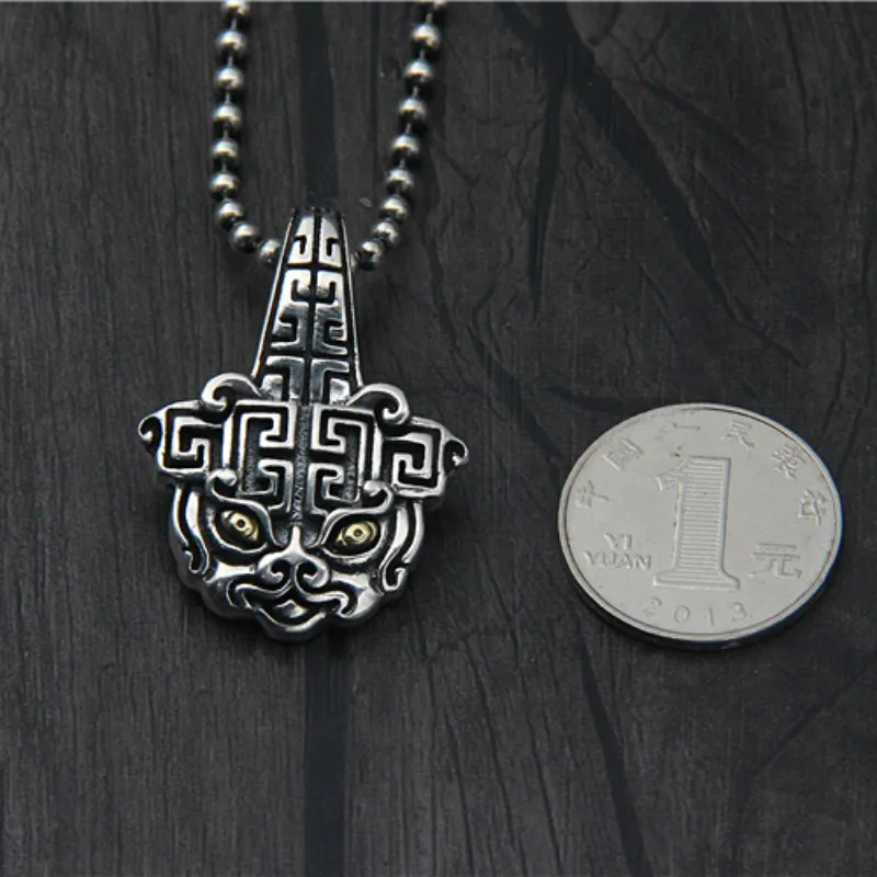40MM*29.2MM High Quality Unique 925 Sterling Silver Carved Chinese Mythical Creature Pixiu Lucky and Fortune Amulet Pendant
40MM*29.2MM High Quality Unique 925 Sterling Silver Carved Chinese Mythical Creature Pixiu Lucky and Fortune Amulet Pendant