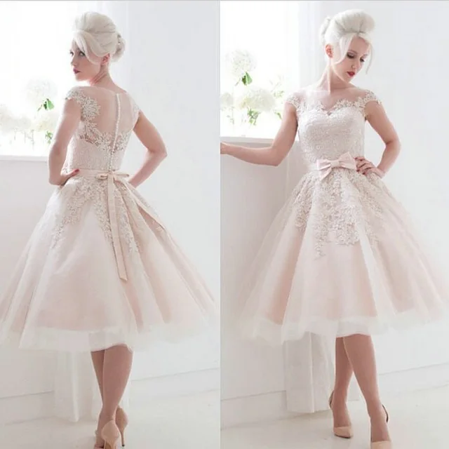 Vintage Style Cap Sleeves bow Lace Tea Length Ball Gown Short Bride gown 2018 short evening party Dresses
Vintage Style Cap Sleeves bow Lace Tea Length Ball Gown Short Bride gown 2018 short evening party Dresses