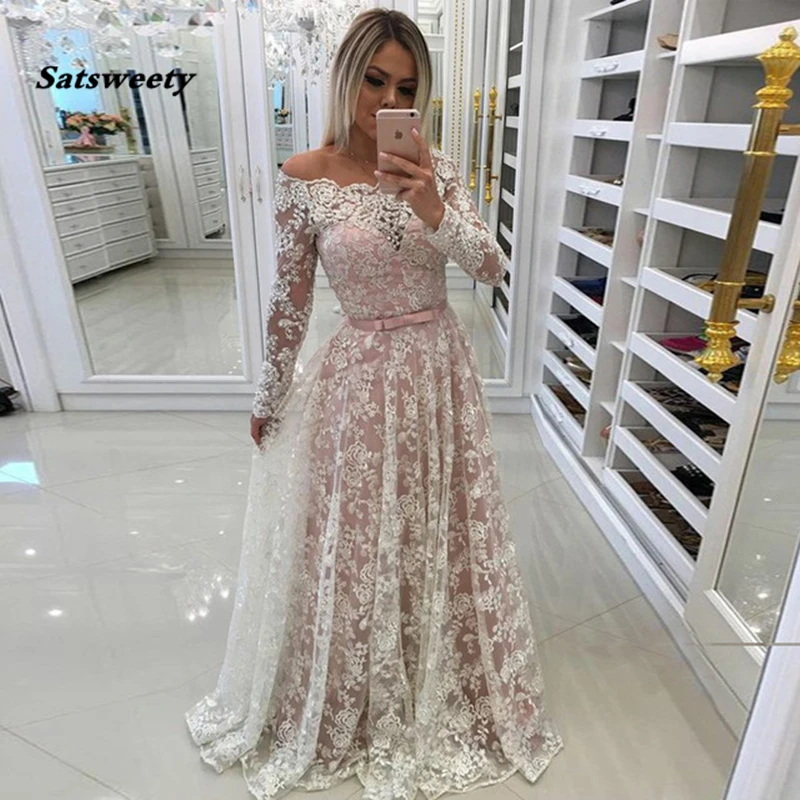Light Pink Lace A Line Prom Dress Long Sleeves Lace Full Length Evening Gowns Autumn Women Dresses Plus Size
Light Pink Lace A Line Prom Dress Long Sleeves Lace Full Length Evening Gowns Autumn Women Dresses Plus Size