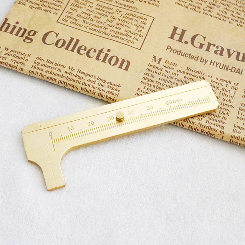 Retro Vernier Caliper Mini Brass Sliding Pocket Caliper for Measuring Gemstones and Jewelry Components Guitar Repair 60mm
Retro Vernier Caliper Mini Brass Sliding Pocket Caliper for Measuring Gemstones and Jewelry Components Guitar Repair 60mm