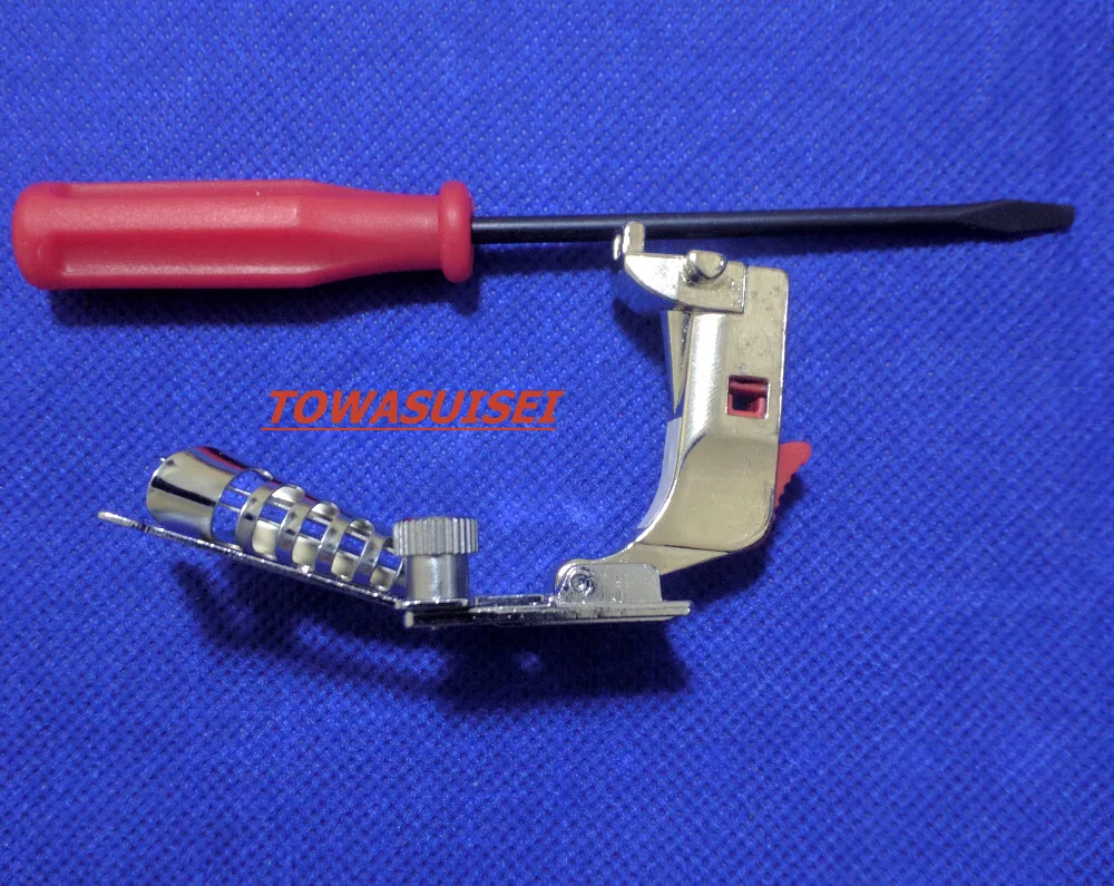 SNAP ON ADJUSTABLE BIAS TAPE BINDER FOOT for old bernia 700, 707, 708, 709, 717, 718, 719, 730, 731, 732, 741, 742 744
SNAP ON ADJUSTABLE BIAS TAPE BINDER FOOT for old bernia 700, 707, 708, 709, 717, 718, 719, 730, 731, 732, 741, 742 744