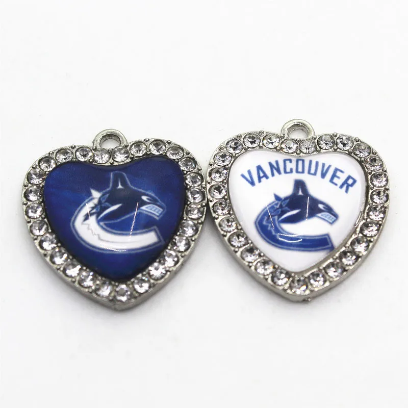 Ice Hockey Team Devils Crystal Heart 10pcs Dangle Charms DIY Jewelry Accessory Hanging Floating Ice Hockey Sports Charms
Ice Hockey Team Devils Crystal Heart 10pcs Dangle Charms DIY Jewelry Accessory Hanging Floating Ice Hockey Sports Charms