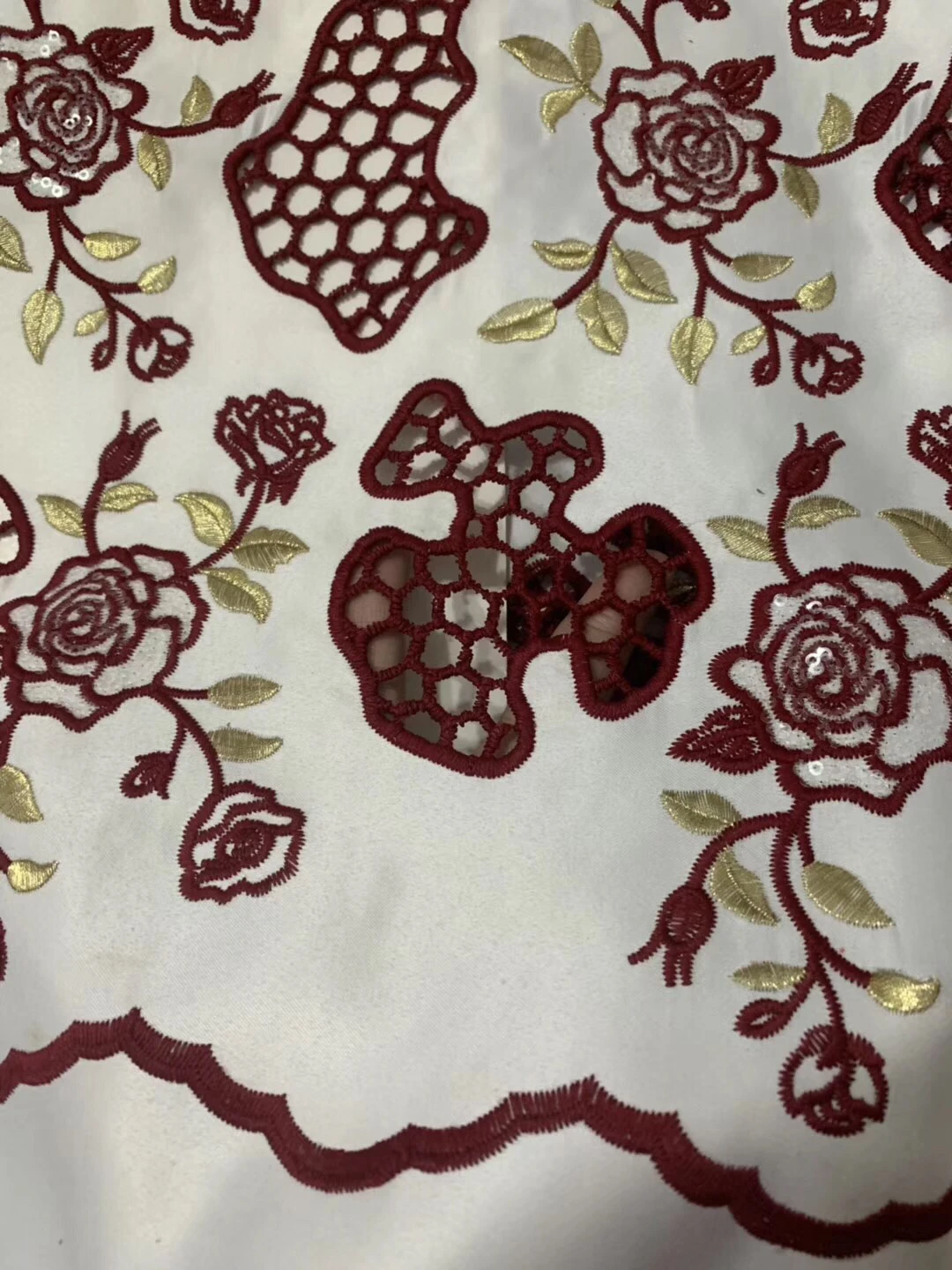 African Lace Fabric Embroidered Nigerian Guipure French Lace Fabric High Quality 2019 African Sequins Net Lace Fabric LCD9156A
African Lace Fabric Embroidered Nigerian Guipure French Lace Fabric High Quality 2019 African Sequins Net Lace Fabric LCD9156A