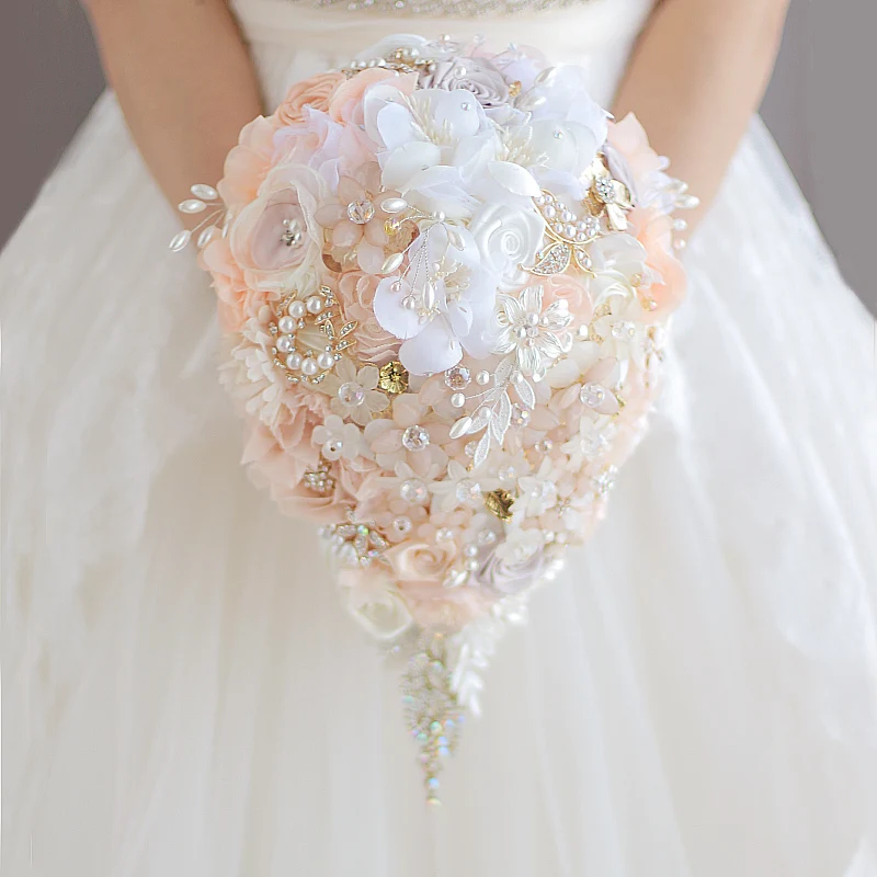 Iffo custom bride jewelry hand holding flowers bouquets pearl butterfly diamonds textile leaves crystal petals DIY decor wedding
Iffo custom bride jewelry hand holding flowers bouquets pearl butterfly diamonds textile leaves crystal petals DIY decor wedding