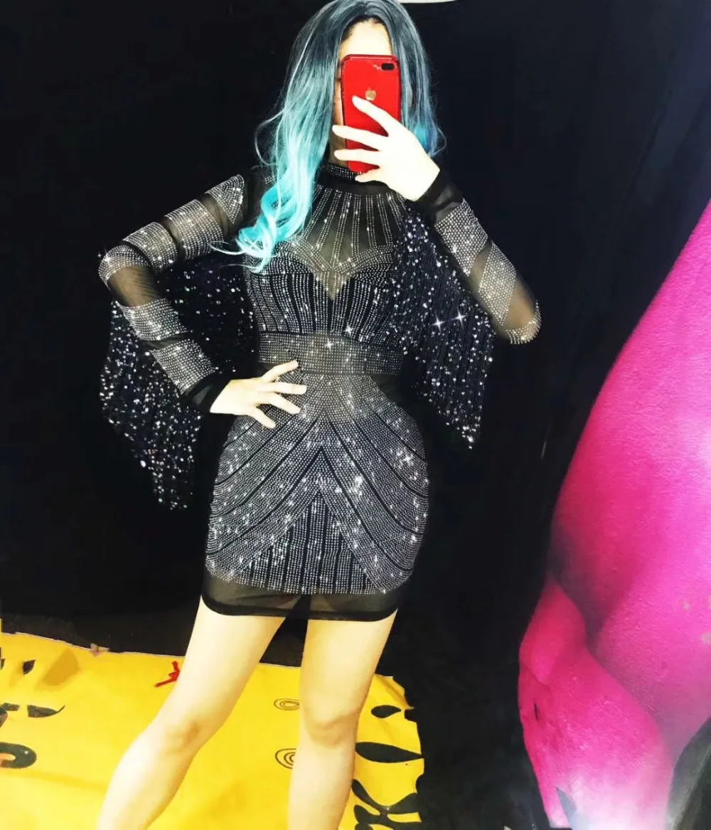 New Black Mesh See Through Rhinestones Dress Female Performance Fringe Sleeves Short Dresses Women Party Nightclub Dance Costume
New Black Mesh See Through Rhinestones Dress Female Performance Fringe Sleeves Short Dresses Women Party Nightclub Dance Costume