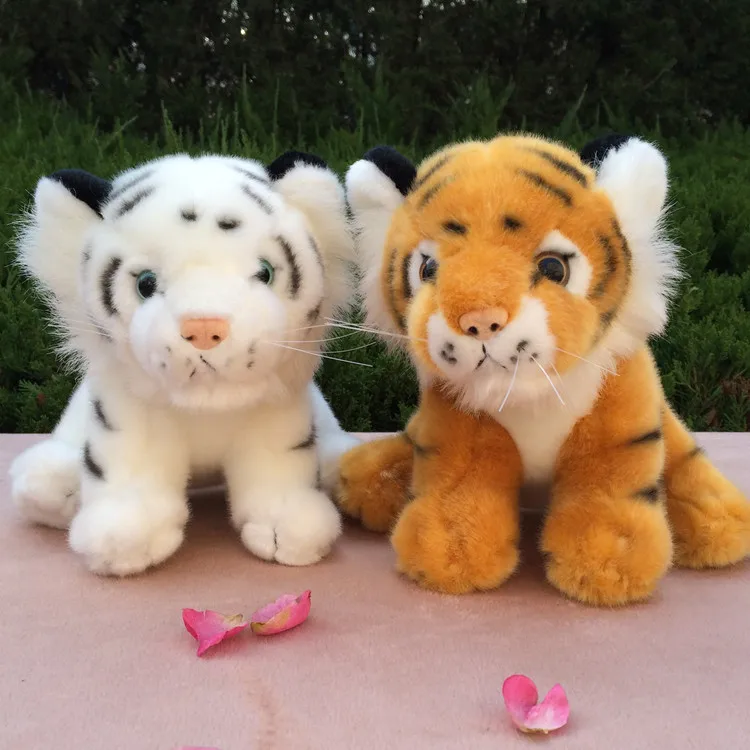 1pc 15cm 20cm simulation mini white tiger baby plush doll creative stuffed toy girl boy children Christmas day gift
1pc 15cm 20cm simulation mini white tiger baby plush doll creative stuffed toy girl boy children Christmas day gift